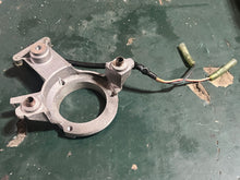 Charger l'image dans la galerie, f 9.9 hp Yamaha BASE ASSEMBLY 6G8-85561-00-94 four stroke PULSER 6G8-85580-02-00 1992-2005 T9.9ELRT