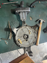 Charger l'image dans la galerie, 30 25 hp Yamaha RECOIL STARTER pull 689-15710-03-00 two stroke 1984-1993