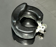 Cargar imagen en el visor de la galería, 225 250 hp Yamaha carburetor FLOAT 61A-14385-00-00 two stroke 76 degree