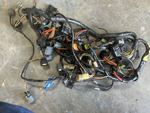 Cargar imagen en el visor de la galería, f 225 200 hp Yamaha engine WIRE HARNESS 69J-82590-40-00 69J-40 four stroke 2004