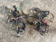 Load image into Gallery viewer, 115 130 hp Yamaha engine WIRE HARNESS 6N7-82590-11-00 6N7-82590-12-00 Two Stroke 1988-1993
