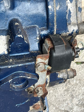 Charger l'image dans la galerie, 70 60 50 hp Tohatsu Nissan POWERHEAD CYLINDER & CRANK CASE ASSEMBLY 360011001 two stroke two cylinder 1986-2002 - 145+ cold