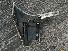 Cargar imagen en el visor de la galería, LOCAL PICK UP ONLY: 200 - 300 hp Evinrude E-tec LOWER SIDE COVER port 25” 5005932 0350875 Two Stroke