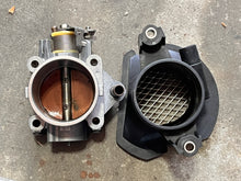 Cargar imagen en el visor de la galería, f 115 hp Yamaha THROTTLE BODY 6EK-13751-00-00 SILENCER 6DA-14440-00-00 four stroke 2014-2025