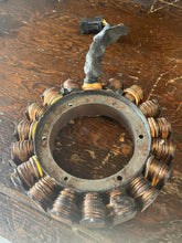 Cargar imagen en el visor de la galería, 90 - 300 hp Evinrude Ficht 0586948 SWITCHER STATOR electrical Two Stroke oem