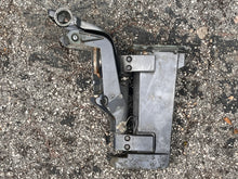 Charger l'image dans la galerie, 8 hp Yamaha 15” MIDSECTION CASING 6N0-G5111-00-4D SWIVEL 6N0-G3311-10-4D Two Stroke 1997-2009 some 6 hp