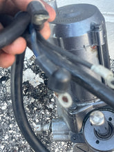 Load image into Gallery viewer, 90 70 hp Yamaha POWER TRIM & TILT 6H1-43800-12-EK Two Stroke 1988-1991 some 60 hp