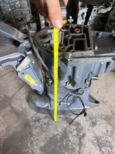 Load image into Gallery viewer, f 60 50 hp Yamaha 20” long 6C5-02 MIDSECTION SWIVEL 6C5-43311-01-8D STEERING BRACKET EXHAUST UPPER CASING four stroke 2003-up