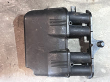 Load image into Gallery viewer, f 115 hp Yamaha INTAKE SILENCER airbox 68V-14440-00-00 four stroke 2000-2011