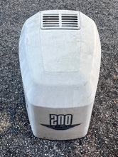 Cargar imagen en el visor de la galería, 200 225 250 hp Johnson Evinrude ENGINE COVER 5001384 0284443 Ocean Runner TWO STROKE