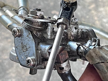 Cargar imagen en el visor de la galería, DT 150 200 hp Suzuki OIL PUMP 16100-87D10 ROD 67413-94300 CONNECTORS 19131-95502 Two Stroke 1987-1997 some 175 225 hp Carbureted