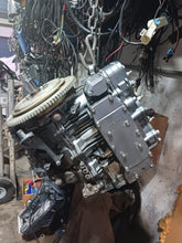 Load image into Gallery viewer, 40 50 yamaha three cylinder 2 stroke powerhead long block
