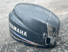 Charger l'image dans la galerie, f 115 hp Yamaha 68V-42610-10-8D TOP COWLING four stroke 115 hp engine cover 2002-11