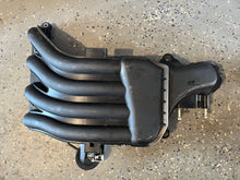 Charger l'image dans la galerie, BF 135 150 hp Honda 17110-ZY6-003 INTAKE MANIFOLD assy Four Stroke 2004-up, bf 140 2007-up