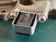 Charger l'image dans la galerie, MFS 50 40 hp Tohatsu 3KY060710 PULSER COIL pulser magneto 3KY060080 COIL BRACKET four stroke 2014-2022