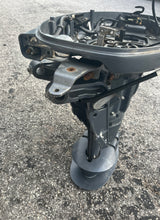 Cargar imagen en el visor de la galería, f 60 Yamaha 20 inch midsection with 6C5-41137-02-CA EXHAUST GUIDE, 6C5-45111-00-8D UPPER CASING, 6C5-14711-00-CA MUFFLER, 6C5-15311-01-CA OIL PAN , 69W-42510-01-8D STEERING BRACKET