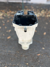 Load image into Gallery viewer, 25 hp BRP Evinrude e-tec 20” midsection 5008164 Exhaust Housing 05008164