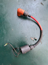 Cargar imagen en el visor de la galería, 250 225 200 150 hp Yamaha 61A-85570-00-00 f6t530 IGNITION COIL with 6E3-82370-20-00 PLUG CAP two stroke OX66 oem
