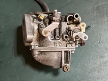 Charger l'image dans la galerie, 25 30 hp Tohatsu Nissan 3P0032000 CARBURETOR, 356040001 FUEL PUMP 346022300 FUEL BILER, 346024111 AIR SILENCER two stroke 200