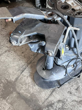 Load image into Gallery viewer, f 60 50 hp Yamaha 20” long 6C5-02 MIDSECTION SWIVEL 6C5-43311-01-8D STEERING BRACKET EXHAUST UPPER CASING four stroke 2003-up