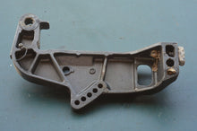 Charger l'image dans la galerie, DT 40 35 hp Suzuki Clamp Bracket set 41111-97E01-0ED 41121-97E01-0ED stern bracket 1994-1998 Two Stroke