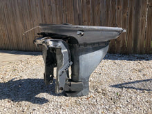 Cargar imagen en el visor de la galería, F25, 30 hp, 20” Yamaha long-shaft, power trim and tilt midsection, outboard