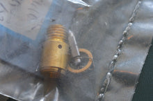 Charger l'image dans la galerie, 135 150 175 HP Mercury Valve Seat Kit 1395-811690-1, some Mercruiser compatibility