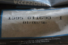 Charger l'image dans la galerie, 135 150 175 HP Mercury Valve Seat Kit 1395-811690-1, some Mercruiser compatibility