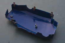 Load image into Gallery viewer, 2.5 hp Nissan Tohatsu 2.5 side cover, left