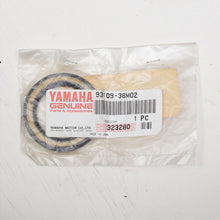 Load image into Gallery viewer, 115 130 150 175 200 220 225 HP Yamaha 93109-38m02 oil seal