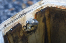 Load image into Gallery viewer, DT 85 75 hp Suzuki cowling 95683-8316F2 engine cover Two Stroke outboard