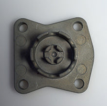 Charger l'image dans la galerie, 40 50 55 60 70 hp OMC Johnson Evinrude Thermostat Cover 0339207 339207 93-96 Superseded by 0343141