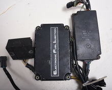 Load image into Gallery viewer, DT 150 225 hp Suzuki CDI Unit 32910-88d40 f8t30296, EFI unit 33920-87d30, regulator-rectifier 92E-10 two stroke EFI