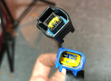Cargar imagen en el visor de la galería, 150 200 225 250 hp Yamaha O2 Pressure Sensor 67H-82380-00-00 65L-8592A-00-00 OX66 EFI 1997-2000 OEM Two stroke outboard