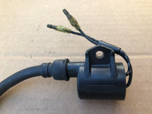 Load image into Gallery viewer, DT 25 30 75 85 hp Suzuki Ignition coil 33410-95d10 f6t531 two stroke bullet connectors