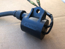 Load image into Gallery viewer, DT 25 30 75 85 hp Suzuki Ignition coil 33410-95d10 f6t531 two stroke bullet connectors
