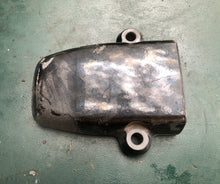 Charger l'image dans la galerie, DF 25 40 50 hp Suzuki 54221-95J00-0EP LOWER MOUNT COVERS nla Four Stroke twin v