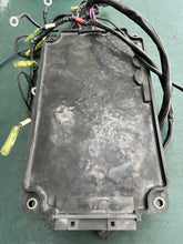 Load image into Gallery viewer, 150 200 hp Yamaha 67H-85540-00-00 C.D.I. UNIT ASSY cdi control unit Two Stroke 1999-2000 OX66 67H-00 supersedes to 67H-01
