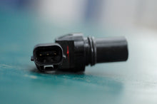 Cargar imagen en el visor de la galería, DF 60 70 HP Suzuki CKP Clutch Sensor 33220-84g00 four stroke 2000-2008