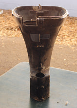 Cargar imagen en el visor de la galería, 25 40 45 50 hp Mercury BOTTOM COWL long strbd port 826277F1 826278F3 four stroke 2005