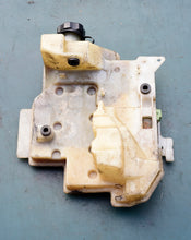 Load image into Gallery viewer, 30 25 20 15 hp Evinrude E-tec OIL TANK 5008995 Two Stroke