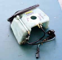 Load image into Gallery viewer, 30 hp Mercury carburetor 823799A12 823799A11, 822514A2 OIL TANK, 818902A2 OIL PUMP, oil-injected Two Stroke