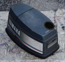 Cargar imagen en el visor de la galería, 40 HP Yamaha top cowl 6H4-42610-U1-EK 6H4-42610 - 1989 - 1994 Old style engine cover, two stroke 50 HP