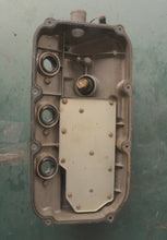 Cargar imagen en el visor de la galería, BF 200 hp Honda 12320-ZY3-405ZA COVER, L. CYLINDER HEAD with 16700-ZY3-A01 FUEL PUMP