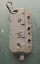 Charger l'image dans la galerie, BF 200 hp Honda 12310-ZY3-405ZA COVER, R. CYLINDER HEAD Four Stroke motor