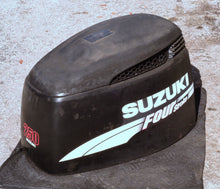 Cargar imagen en el visor de la galería, DF 250 225 200 hp SUZUKI engine cover cowl V6 “degraded finish” FOUR STROKE 61430-93870-YAY 61430-93822-YKV 61430-93812-YAY