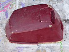 Charger l'image dans la galerie, 6 hp Johnson Evinrude Cowling Red, engine cover hood, lid top Vintage 8 hp