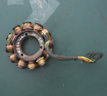 Cargar imagen en el visor de la galería, 40 50 60 75 90 hp Evinrude E-tec 0586766 STATOR Assy electrical Two Stroke