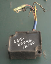 Load image into Gallery viewer, 150 175 200 hp Yamaha CONTROL UNIT cdi 6G5-85590-10-00 icu-10 Two Stroke 1984-89 superseded 6G5-85590-11-00 6G5-85590-12-00