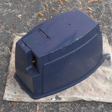 Cargar imagen en el visor de la galería, DT 25 30 hp Suzuki top cowl 61410-95810-0ED Engine COVER Two Stroke 3 cylinder